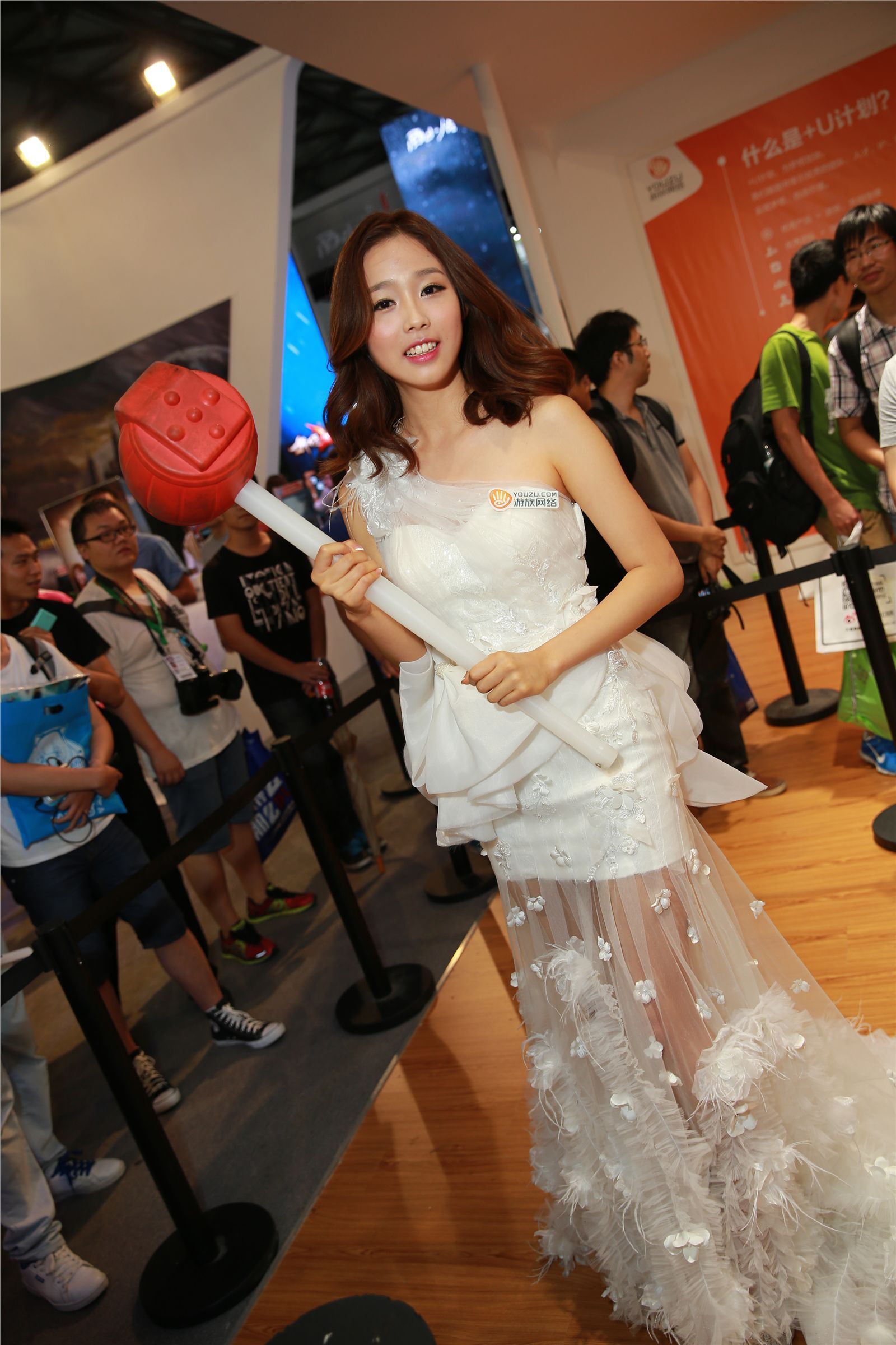Chinajoy2014游族网络展台女神超清合集 2